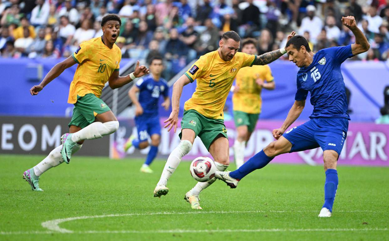 开云-阿扎伦卡新星反败为胜表现突出，澳大利亚队前途光明！