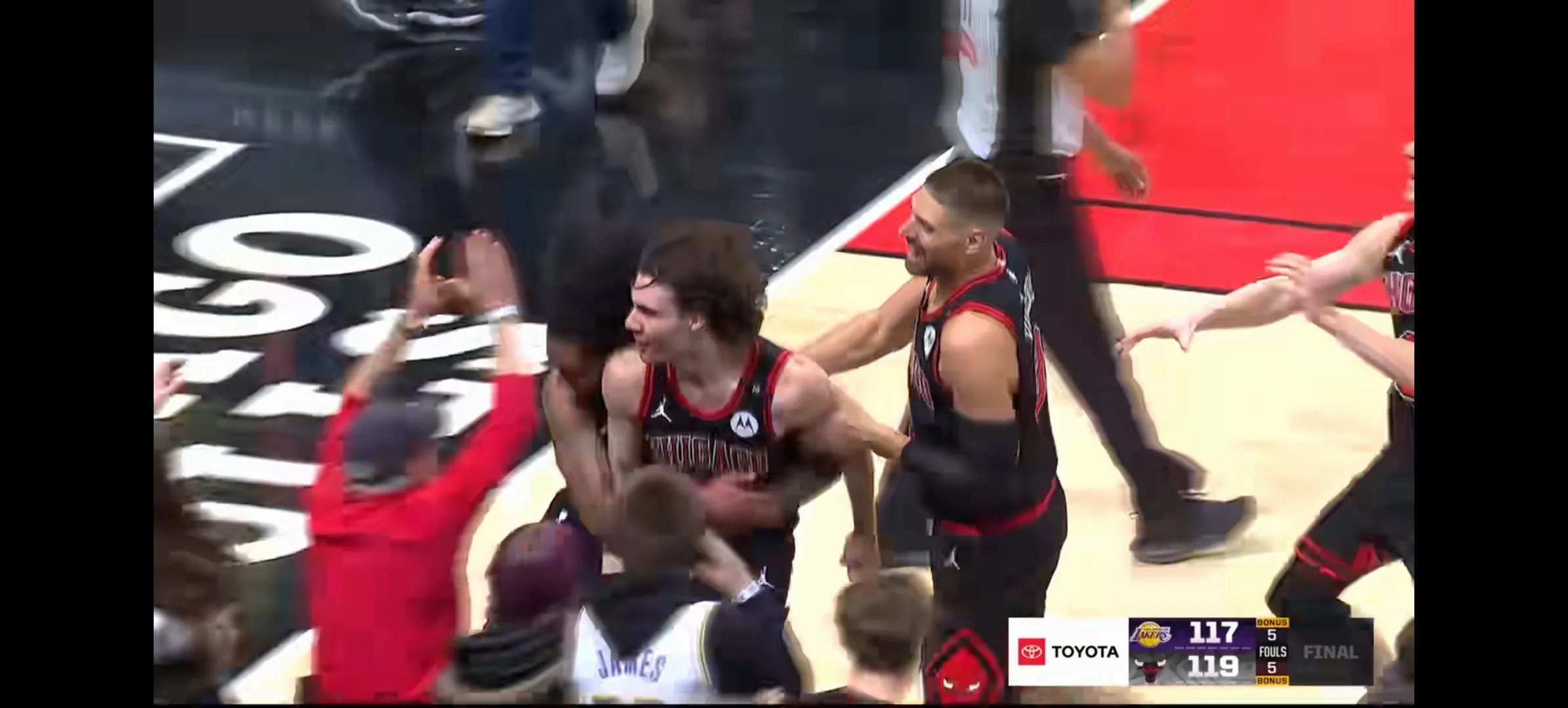 KAIYUN- 莱万多夫斯基肌肉 