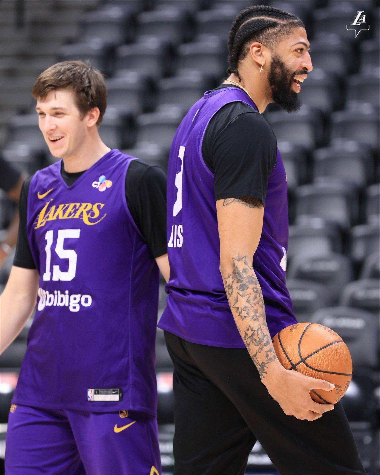  浓眉哥突破集锦 